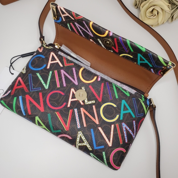 🎁 Calvin Klein Logo Crossbody Bag 💫 - Picture 5 of 9